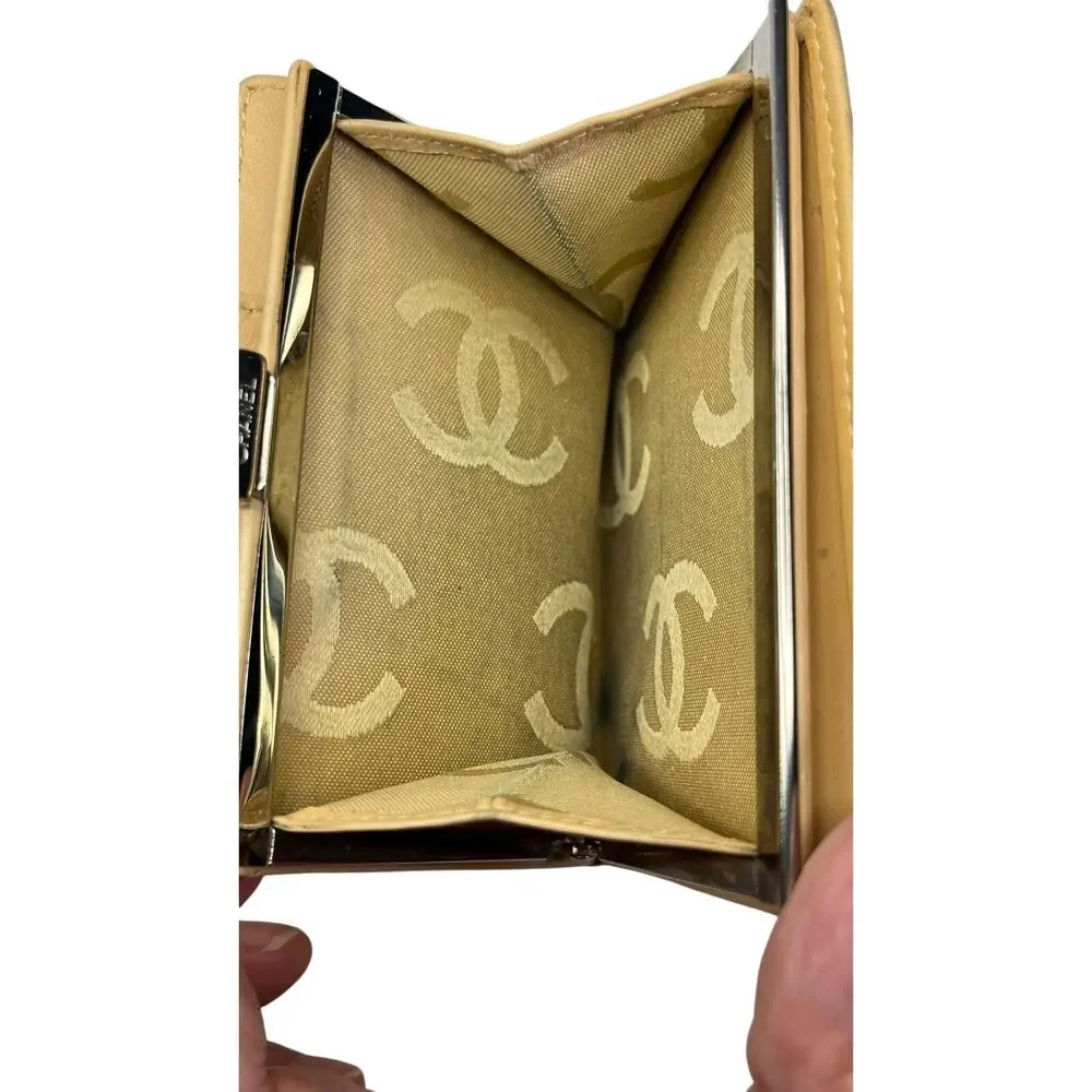 CHANEL good pre